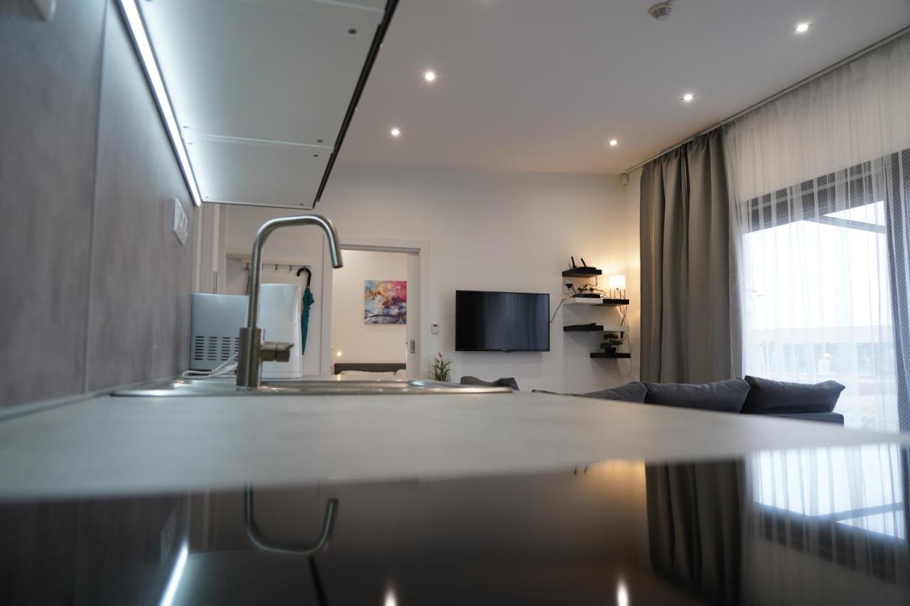 Apartman Zuzana Nesvady Екстериор снимка
