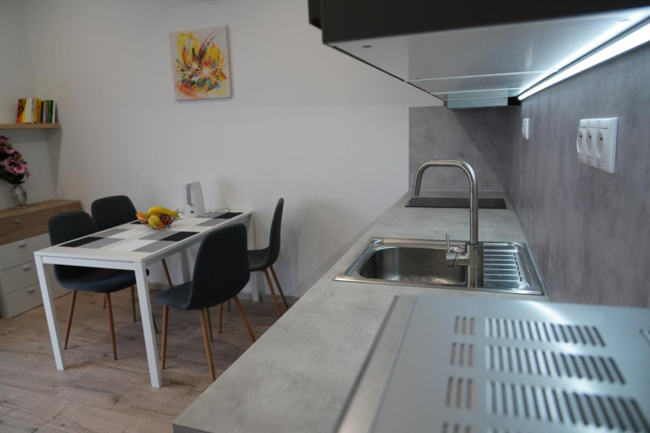 Apartman Zuzana Nesvady Екстериор снимка